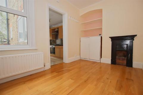 3 bedroom house for sale, Malden Road, Borehamwood