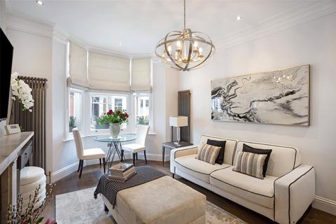 Flat 2, 10 Redburn Street, London, SW3 4BX