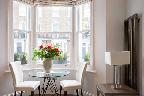 Flat 2, 10 Redburn Street, London, SW3 4BX
