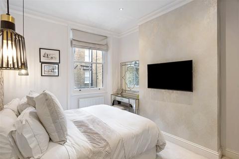Flat 2, 10 Redburn Street, London, SW3 4BX