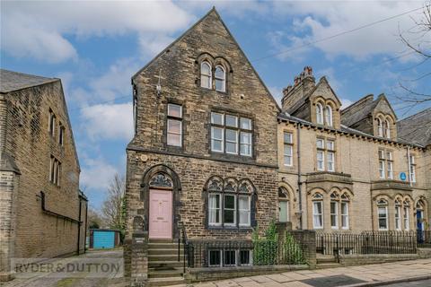 5 bedroom end of terrace house for sale, Chester Road, Halifax, West Yorkshire, HX3