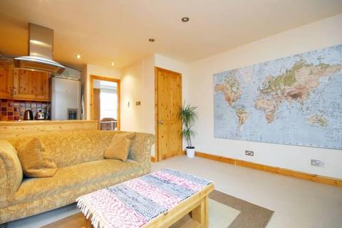 1 bedroom flat to rent, De Walden House St John's Wood NW8