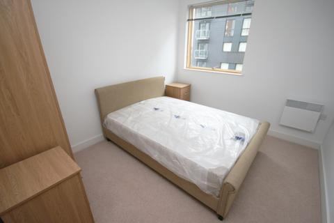 2 bedroom apartment to rent, Cypress Place, Manchester M4