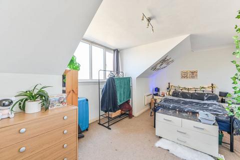 1 bedroom flat to rent, Albany Road, Camberwell, London, SE5