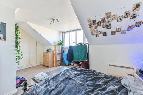 1 bedroom flat to rent, Albany Road, Camberwell, London, SE5