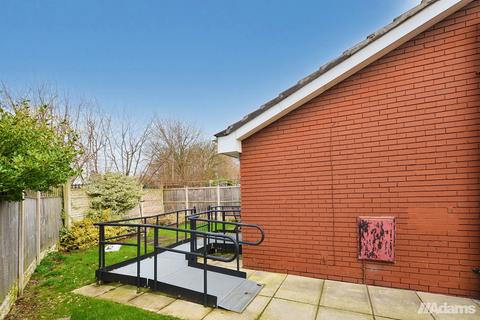 2 bedroom semi-detached bungalow for sale, Wren Close, Runcorn  *ADAPTED BUNGALOW*