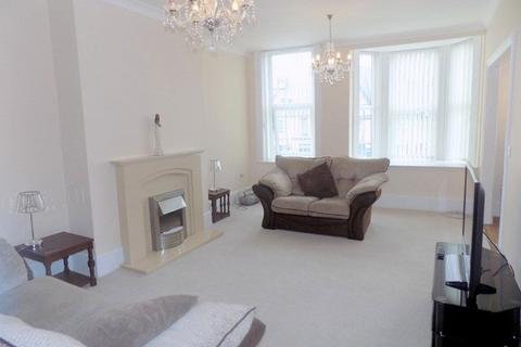 2 bedroom flat for sale, The Strand, Exmouth, Devon, EX8 1AB