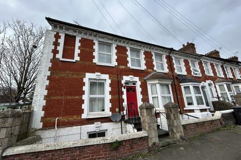 1 bedroom flat to rent, Basement Flat, Hardy Street, Maidstone, Kent, ME14 2SH