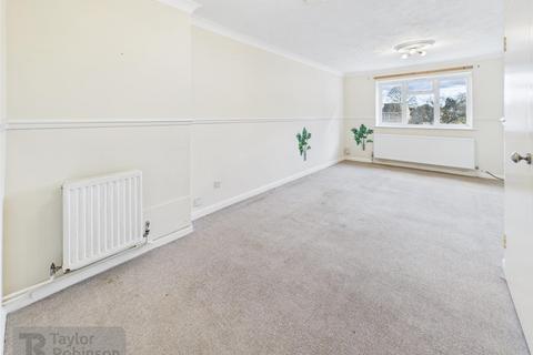 2 bedroom maisonette for sale, Pound Hill, Crawley