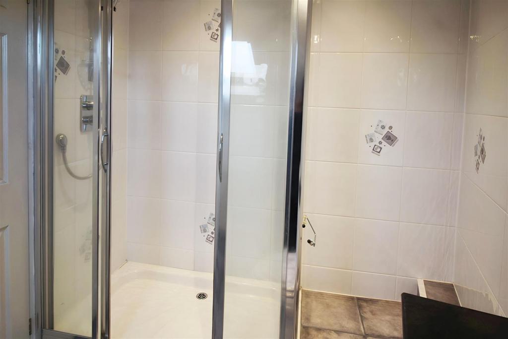Ensuite Bathroom