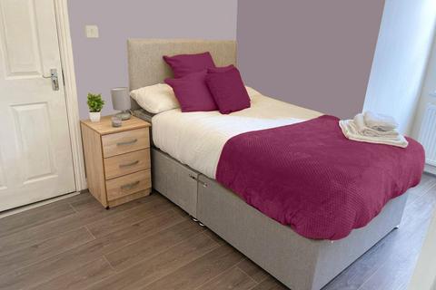 65 Clarence Road, Handsworth, Birmingham, B21 0ED