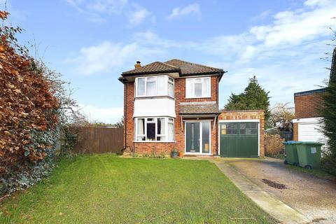 3 bedroom detached house for sale, Helen Close, West Molesey