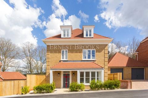 5 bedroom detached house to rent, Lushington Drive, Barnet, EN4