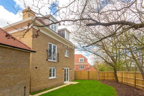 5 bedroom detached house to rent, Lushington Drive, Barnet, EN4