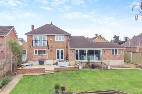 4 bedroom detached house for sale, Warden Close, Maidstone