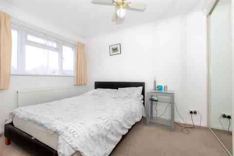 3 bedroom terraced house for sale, Coleridge Crescent, Goring