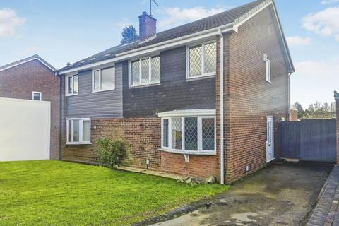 3 bedroom house to rent, St. Margarets Road, Lichfield