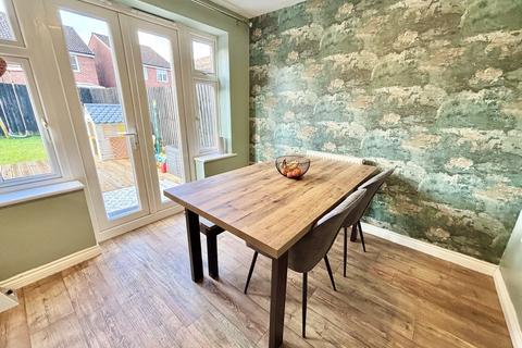 3 Llys Ynysgeinon, Godrergraig, Swansea, SA9 2BJ