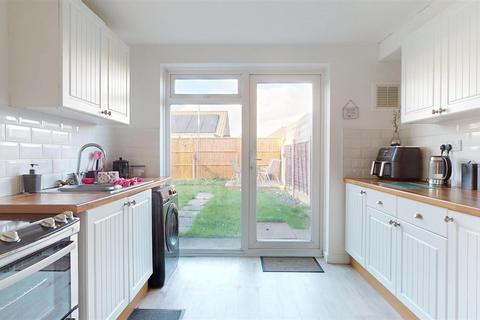 3 bedroom semi-detached house for sale, Chiltern Close, Bristol