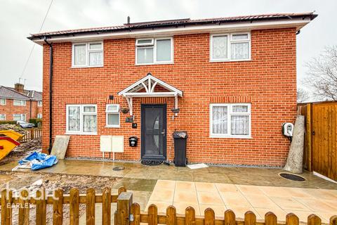 1 bedroom in a house share to rent, Modbury Gardens, Reading