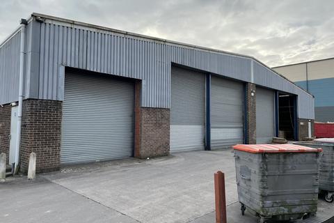 Industrial unit to rent, Premises at Plantation Road, Newstead Industrial Trading Estate, Stoke-on-Trent, ST4 8HX