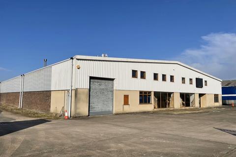 Industrial unit to rent, Premises at Plantation Road, Newstead Industrial Trading Estate, Stoke-on-Trent, ST4 8HX