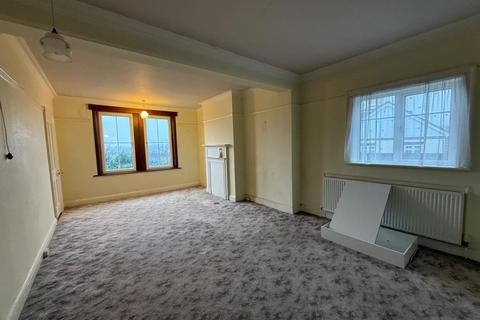 18 Broom Hill Road, Rochester, ME2 3LE