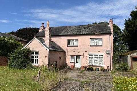 3 bedroom cottage for sale, Horseshoe Cottage, Gamblins Lane, Shirrell Heath, Southampton