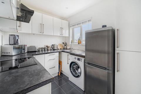 2 bedroom maisonette for sale, Brampton Gardens, Hersham, Surrey, KT12