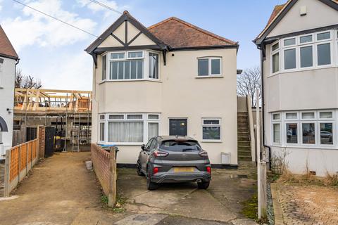 2 bedroom maisonette for sale, Brampton Gardens, Hersham, Surrey, KT12