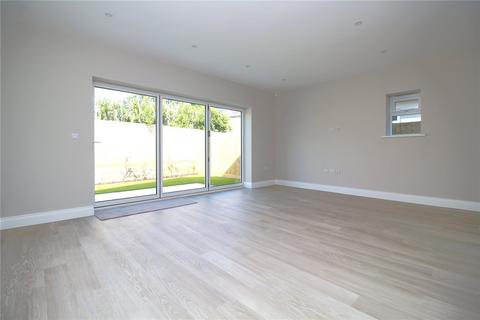undefined, South Street, Pennington, Hampshire, SO41