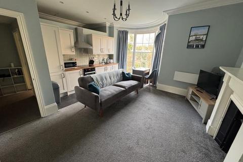 Basement Flat, Unicorn House, 7 Castle Street, Dover, CT16 1PT