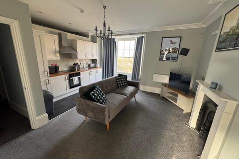 Basement Flat, Unicorn House, 7 Castle Street, Dover, CT16 1PT