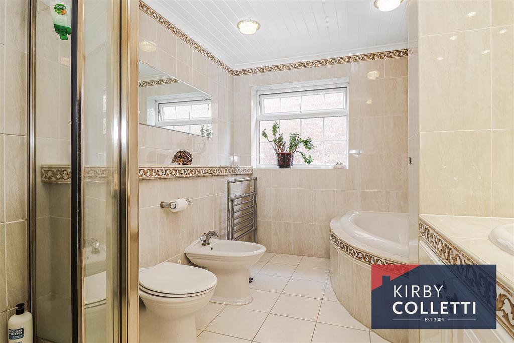 Family bathroom