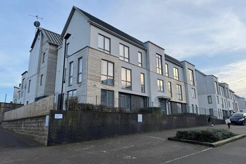 2 bedroom flat for sale, Flat 10, 32 Oak Vale, Oakfield, Ryde, Isle Of Wight