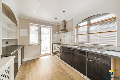 67 Brocks Drive, Fairlands, Guildford, GU3 3NQ