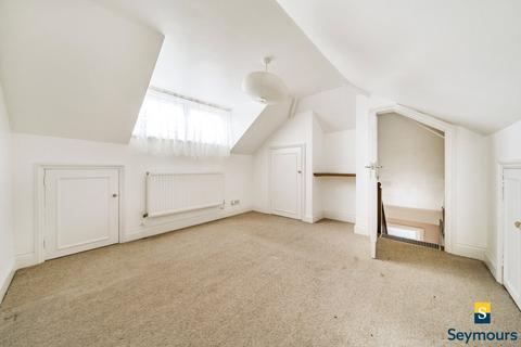 67 Brocks Drive, Fairlands, Guildford, GU3 3NQ