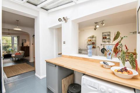15 Albion Place, Exeter, EX4 6LH