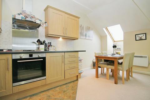 2 bedroom flat for sale, 61 The Elms, Henconner Lane, Bramley, Leeds