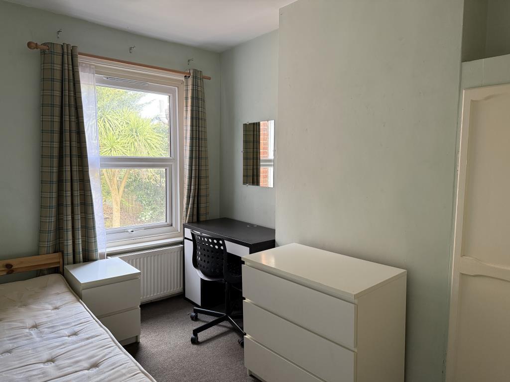 First floor rear bedroom