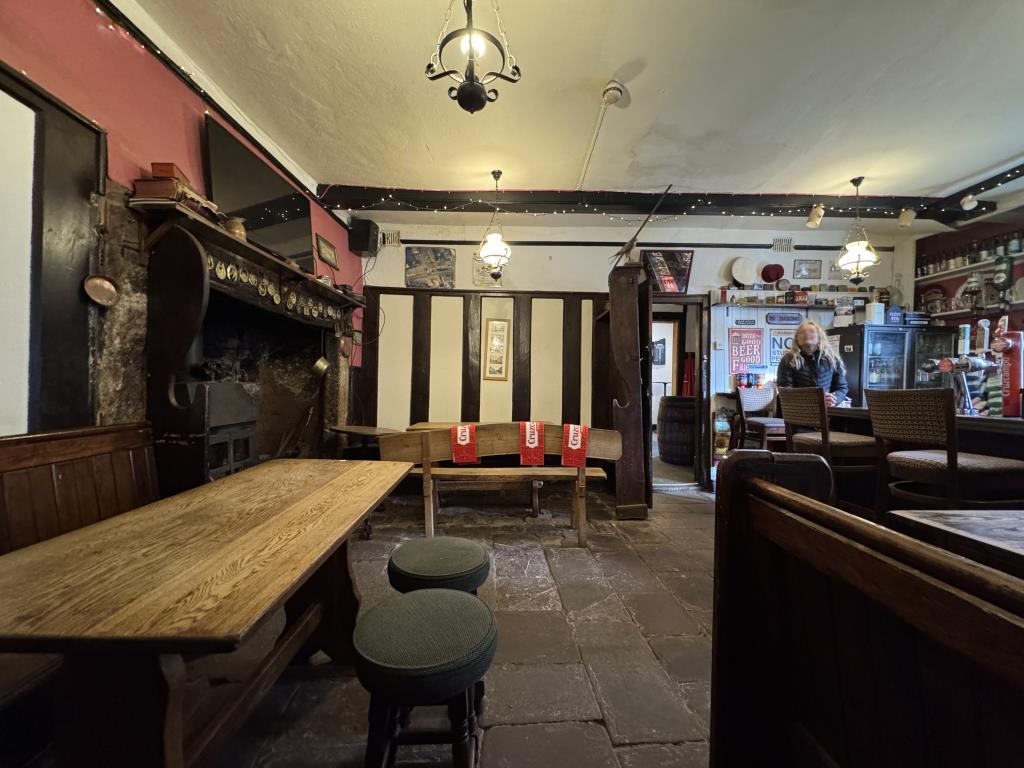 Bar area with fireplace