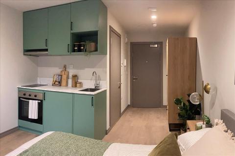 undefined, Victoria Road, Feltham, Middlesex, TW13