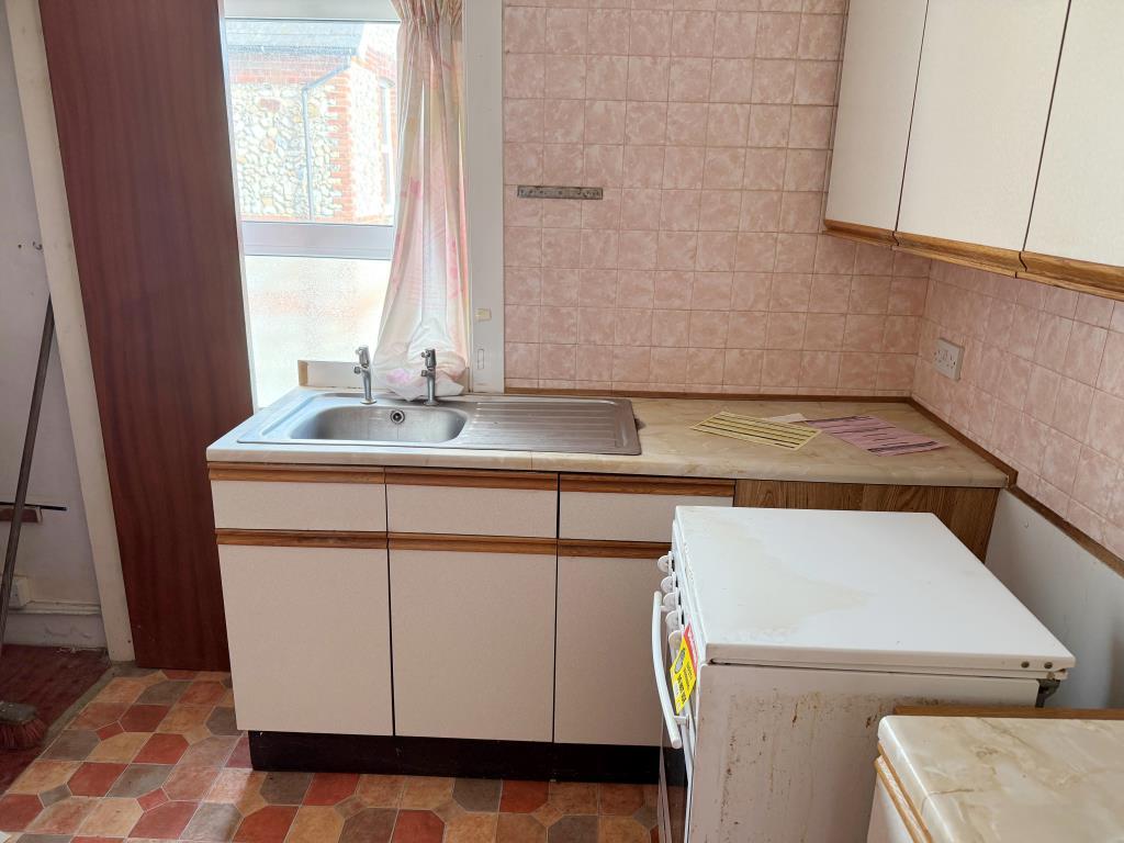 FF Kitchen with fitted units