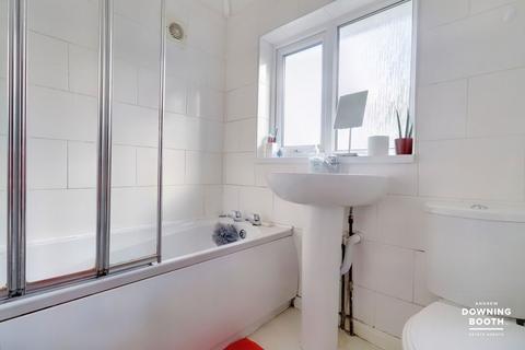 21 Weston Road, Lichfield, WS13 7NT
