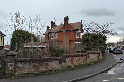 4 bedroom detached house for sale, 8 Brand Road, Eastbourne, East Sussex