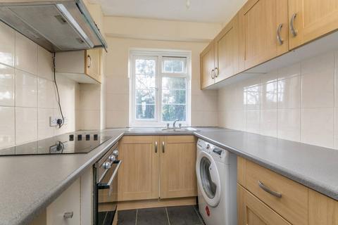 3 bedroom flat to rent, Chiswick Village, Chiswick, London, W4