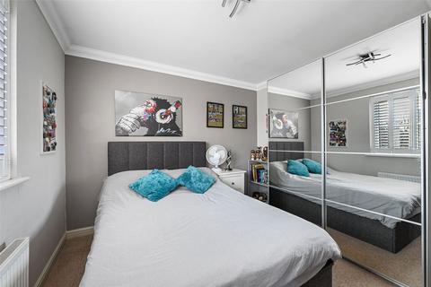 10 Sheldrick Link, Springfield, Chelmsford, CM2 6GJ
