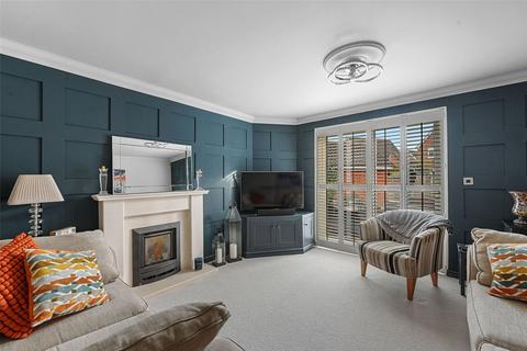 10 Sheldrick Link, Springfield, Chelmsford, CM2 6GJ