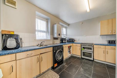 3 bedroom apartment for sale, St. Norbert Road, London