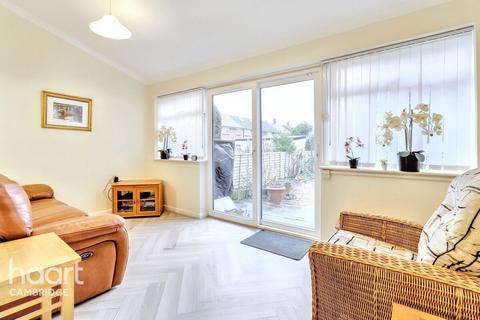 2 bedroom terraced house for sale, St Kilda Avenue, Cambridge